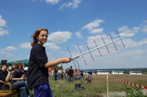 Tracking a satellite