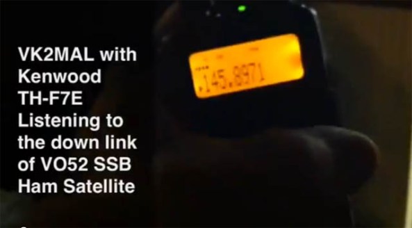 VK2MAL Kenwood TH-F7E receiving VO52