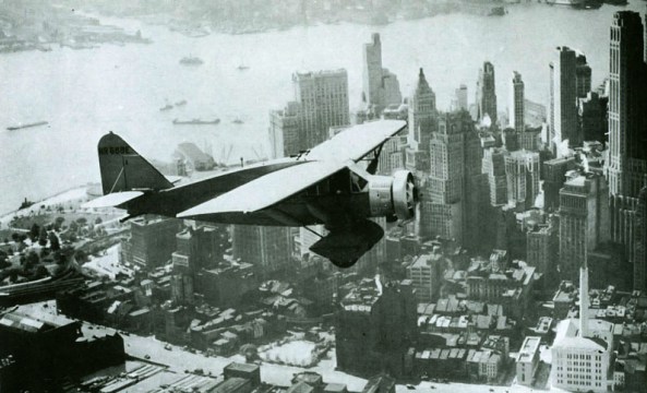Lituanica above New York in 1933