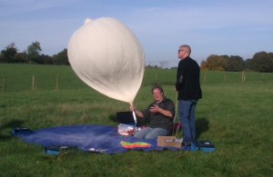 David Akerman M0RPI and Heston Blumenthal with balloon - Image credit M0RPI